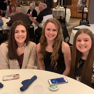 Meet your Posher, Macy